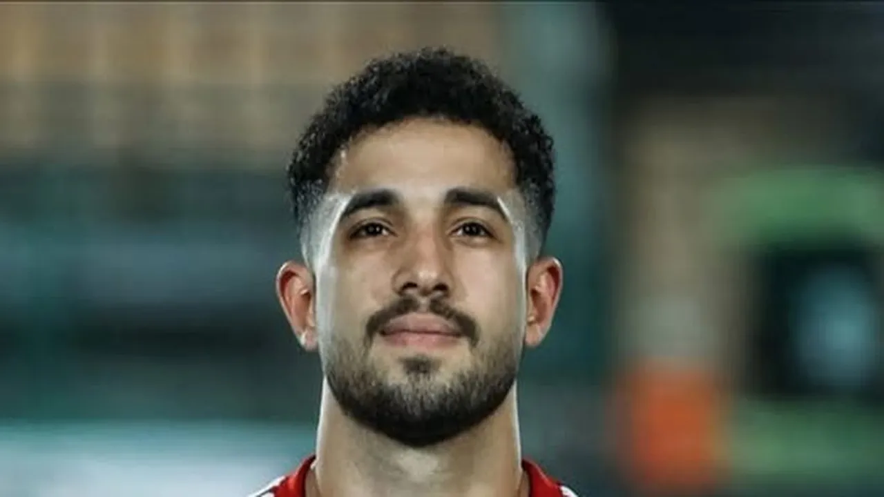 الوطن سبورت | وكيل خالد عوض يكشف حقيقة اتفاق اللاعب مع بيراميدز ومفاوضات الأهلي «خاص»